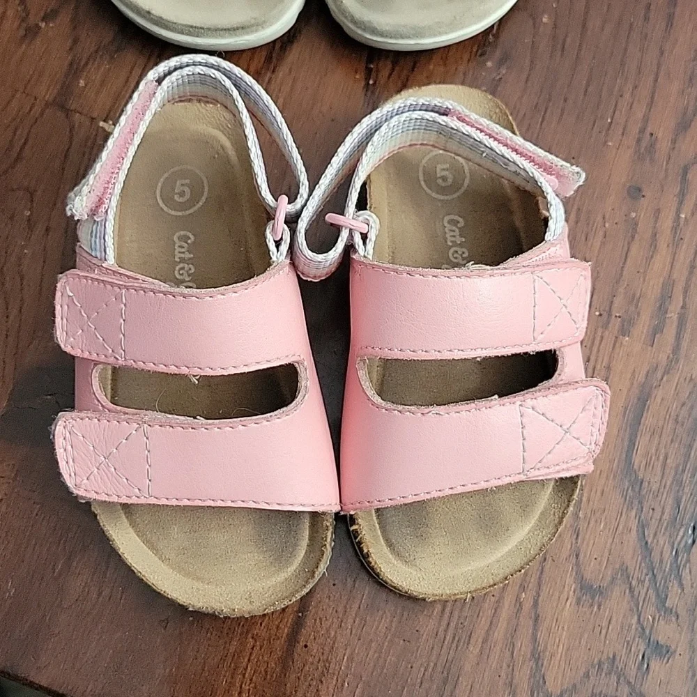 2 pair little girls size 5 sandals - Picture 2 of 7